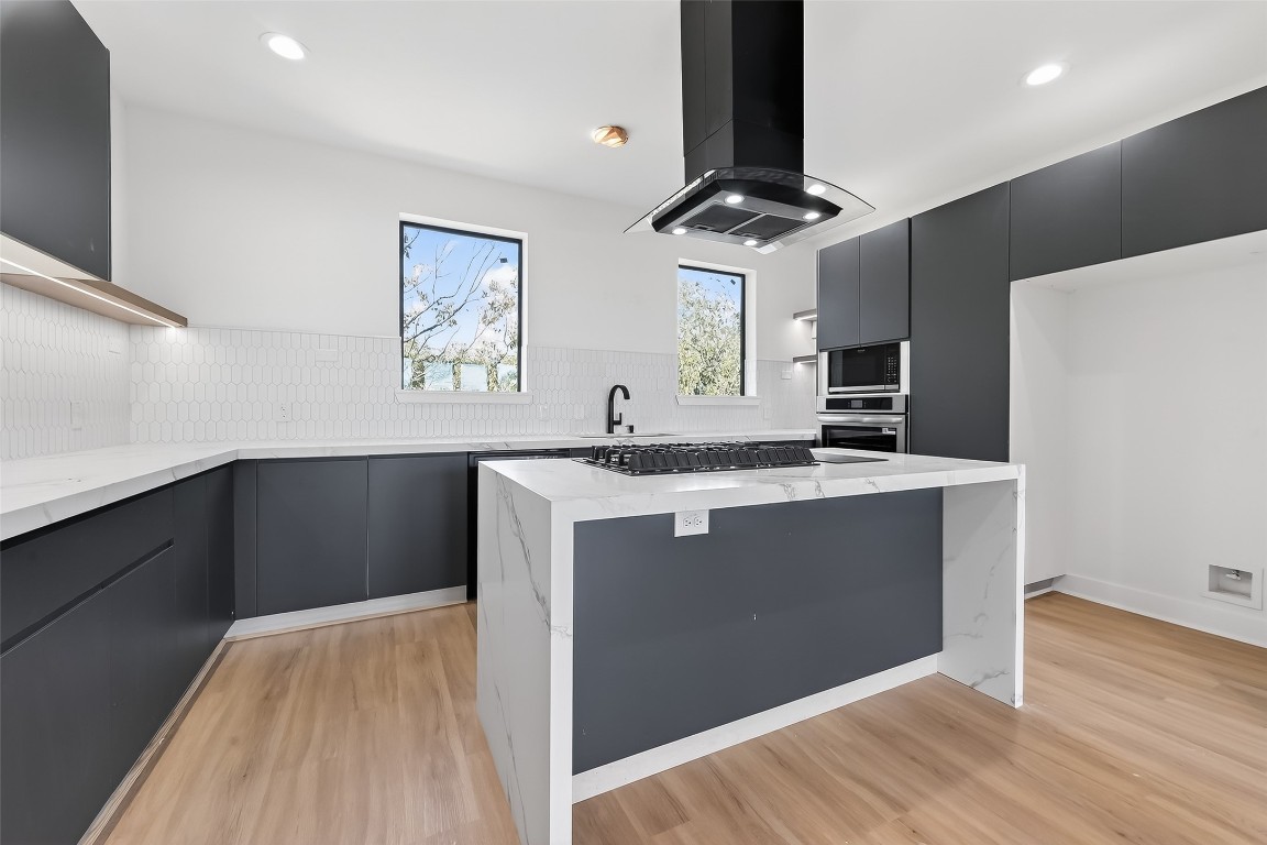 9022 Ferdinand Street Houston, TX 77051 - Photo 13 of 25 Open concept kitchen = where the cooking, snacking and hosting all happen at once!