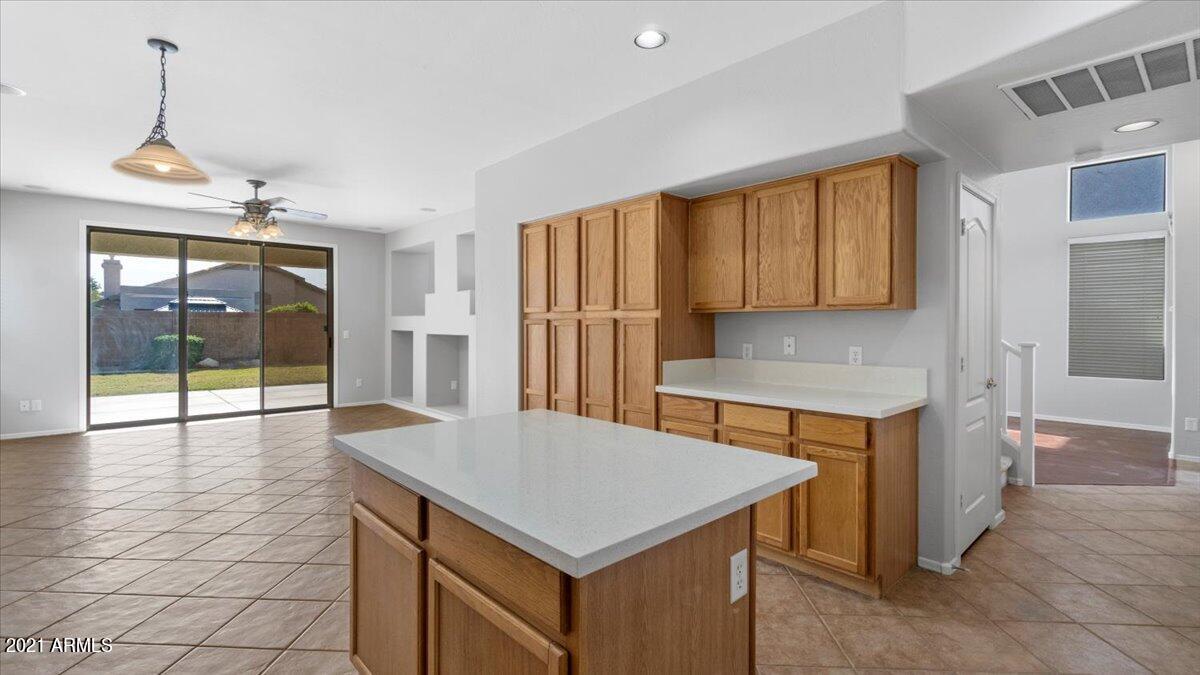 6601 West Rowel Road Phoenix, AZ 85083 - Photo 9 of 35 09-Kitchen to Family Room