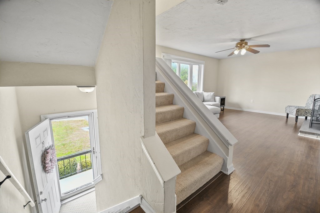 19 Plantation Road, Unit 19 Oxford, MA 01540 - Photo 13 of 31 Gallery Image 13