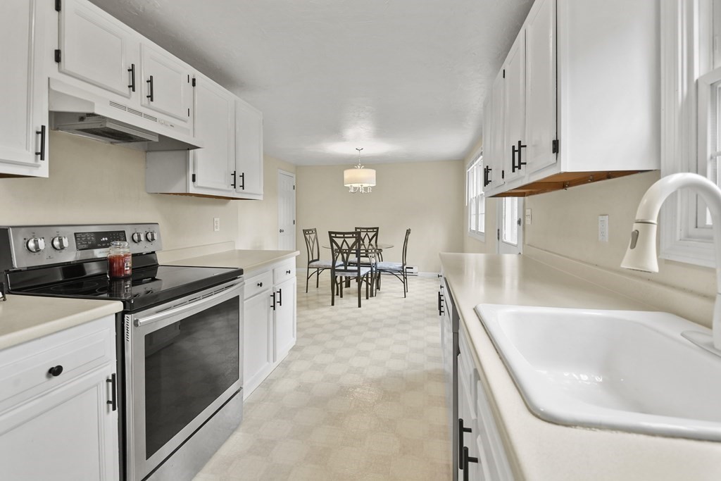 19 Plantation Road, Unit 19 Oxford, MA 01540 - Photo 9 of 31 Gallery Image 9