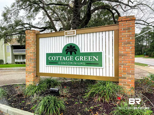 $1,199 | 5608 Cottage Hill Road, Unit 214, Mobile, AL 36609