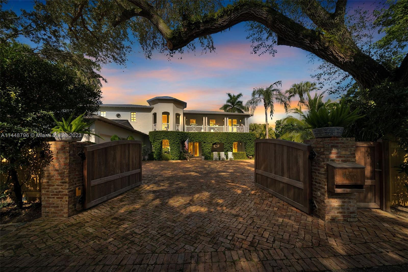 4270 Lennox Drive Miami, FL 33133 - Photo 2 of 39