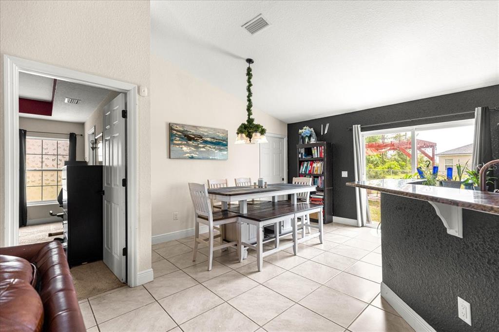 14544 Southwest 24th Court Road Ocala, FL 34473 - Photo 11 of 25
