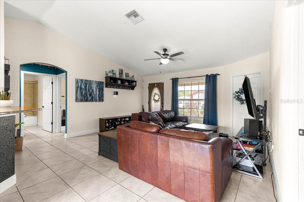 14544 Southwest 24th Court Road Ocala, FL 34473 - Photo 7 of 25