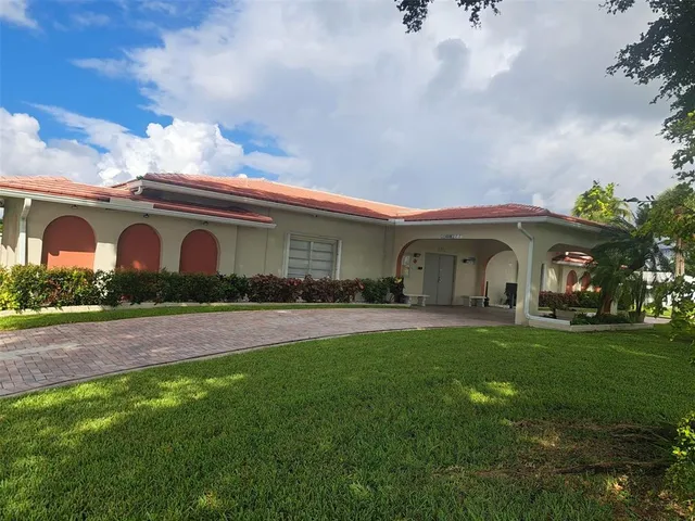 $315,900 | 6514 Northwest 57th Court, Tamarac, FL 33321