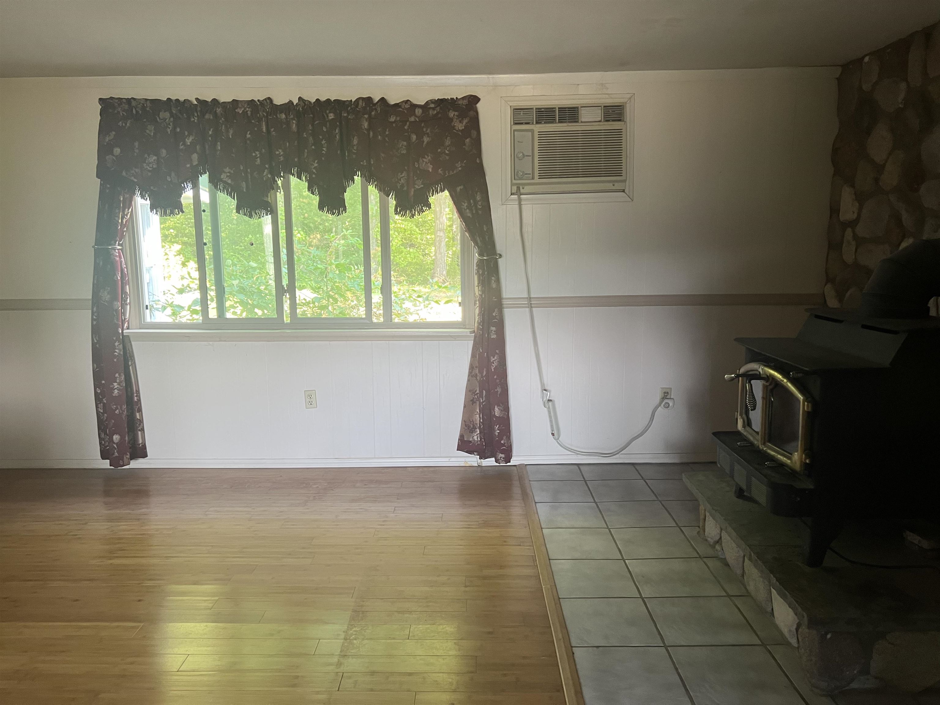 1537 North Lamb Road Interlochen, MI 49643 - Photo 21 of 27 1905196-20.JPG