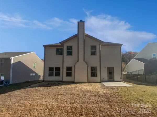 $570,000 | 3081 Crosswind Drive, Fort Mill, SC 29707