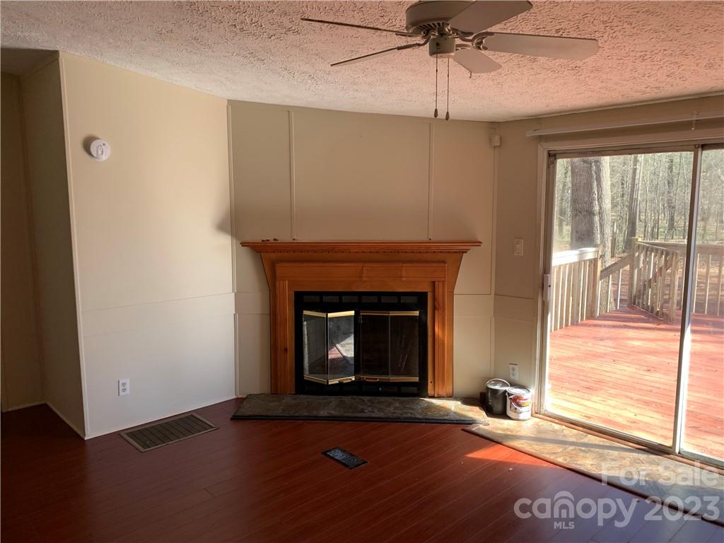 1698 Moore Road York, SC 29745 - Photo 4 of 25 Gallery Image 4
