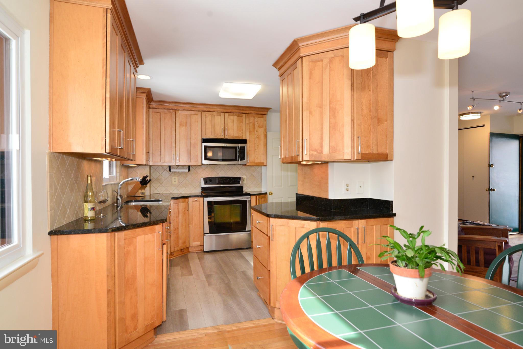 11988 Barrel Cooper Court Reston, VA 20191 - Photo 11 of 43 Gallery Image 11