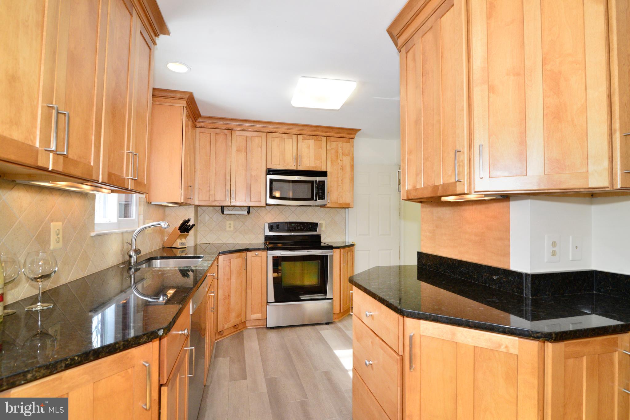 11988 Barrel Cooper Court Reston, VA 20191 - Photo 13 of 43 Gallery Image 13