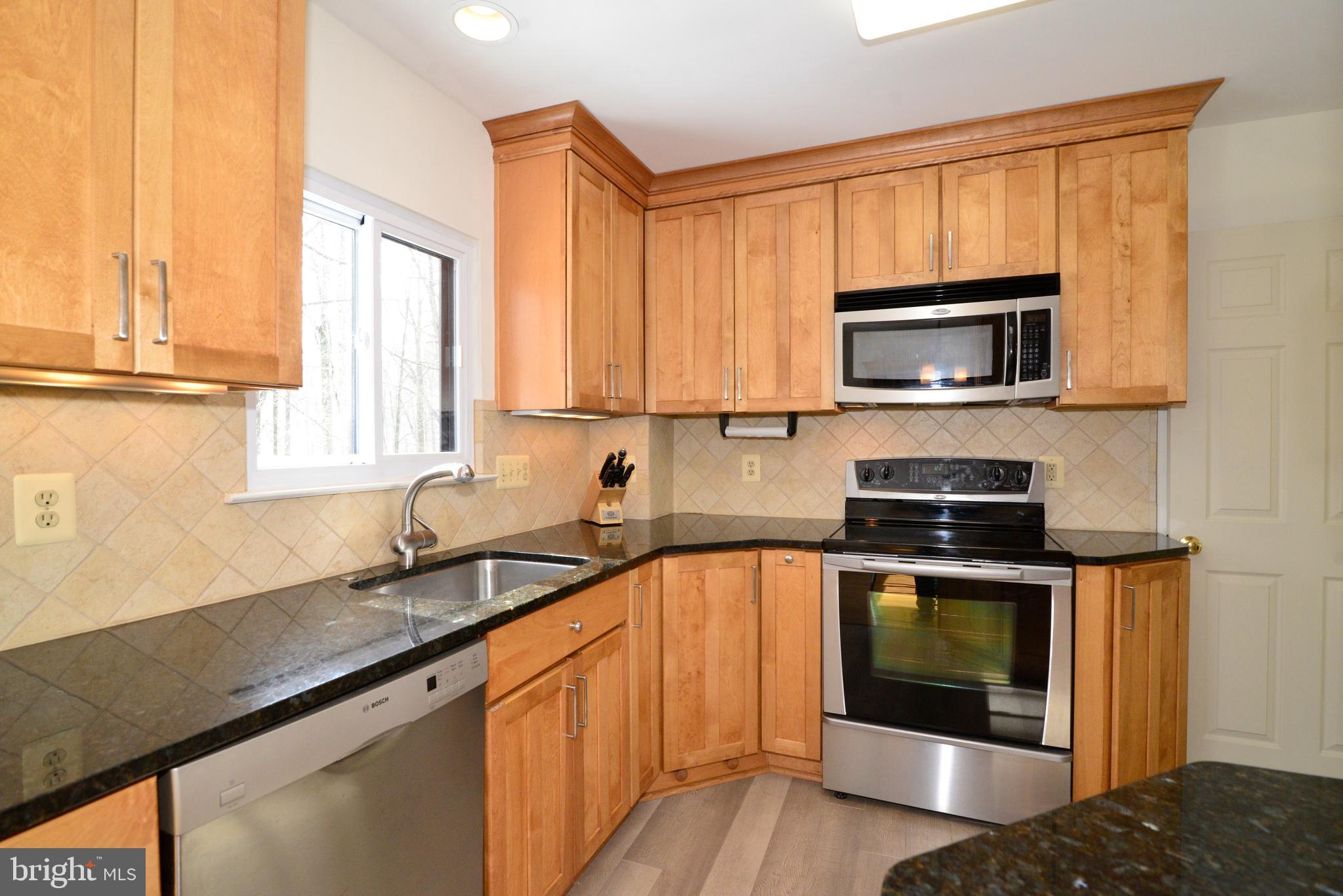 11988 Barrel Cooper Court Reston, VA 20191 - Photo 14 of 43 Gallery Image 14