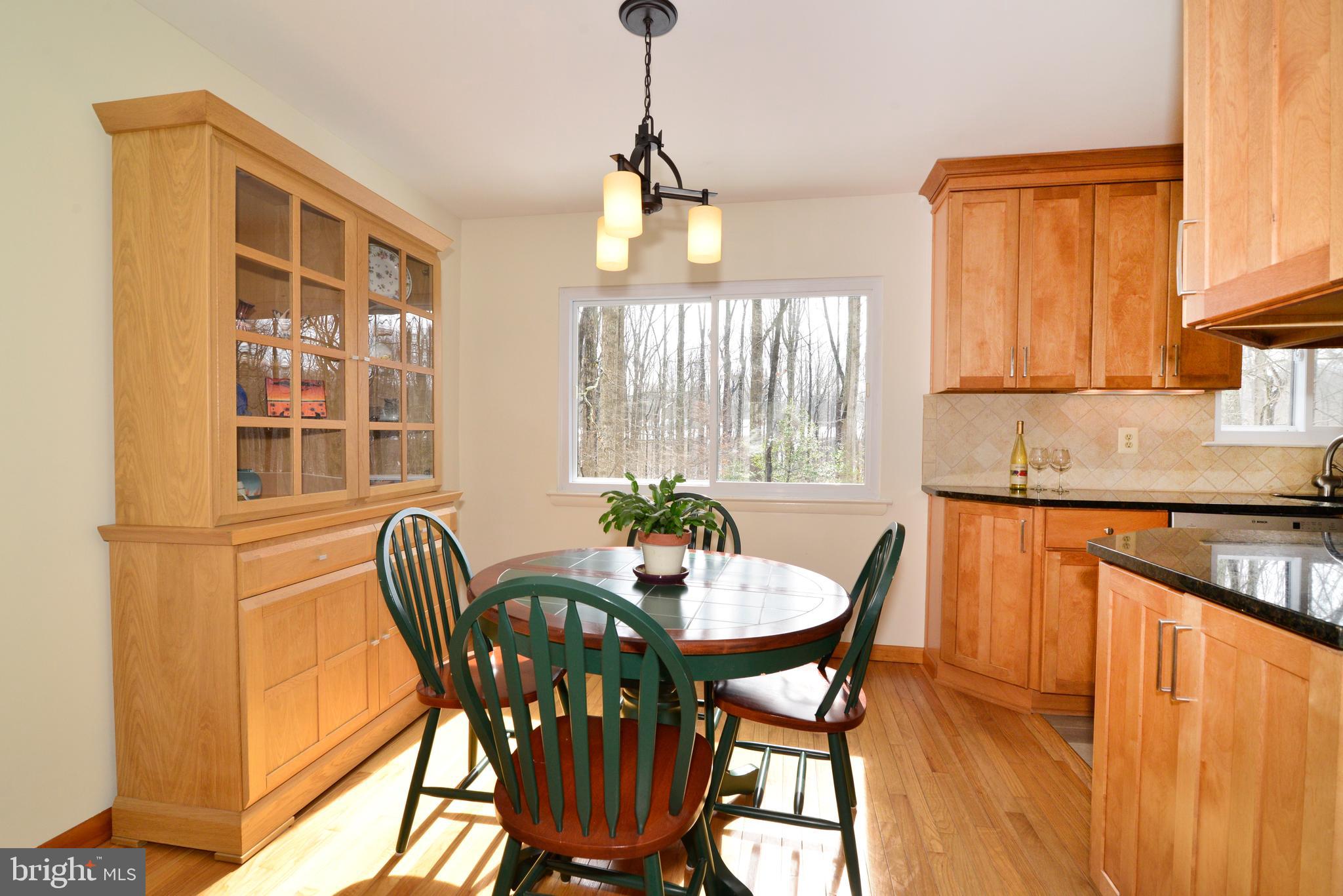 11988 Barrel Cooper Court Reston, VA 20191 - Photo 10 of 43 Gallery Image 10