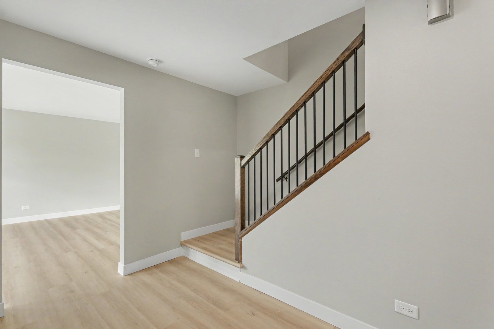 1504 Pfingsten Road Glenview, IL 60025 - Photo 14 of 42