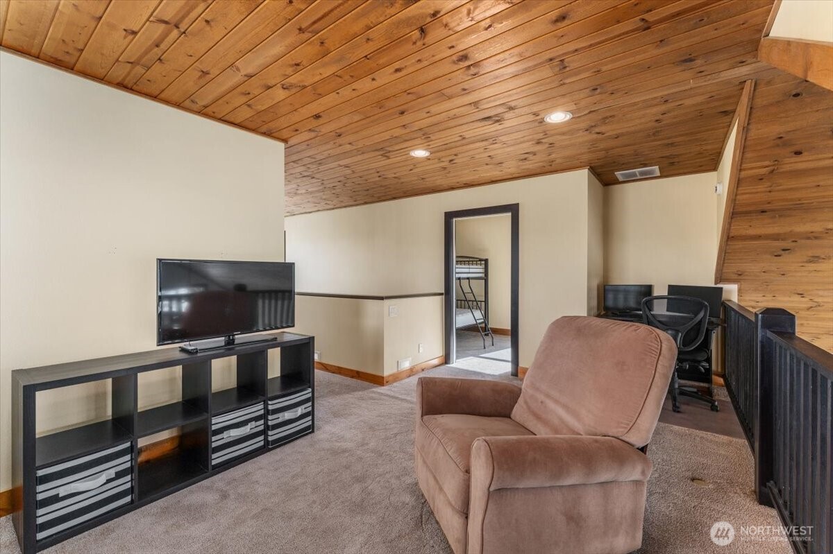 420 Plata Road Brewster, WA 98812 - Photo 22 of 36 a projector room with furniture