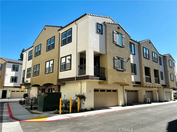 $3,900 | 2450 East Agave Street, Unit 1, Anaheim, CA 92806
