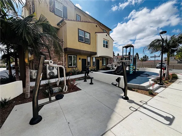 $3,900 | 2450 East Agave Street, Unit 1, Anaheim, CA 92806