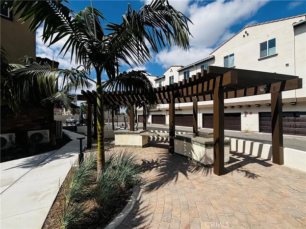 $3,900 | 2450 East Agave Street, Unit 1, Anaheim, CA 92806