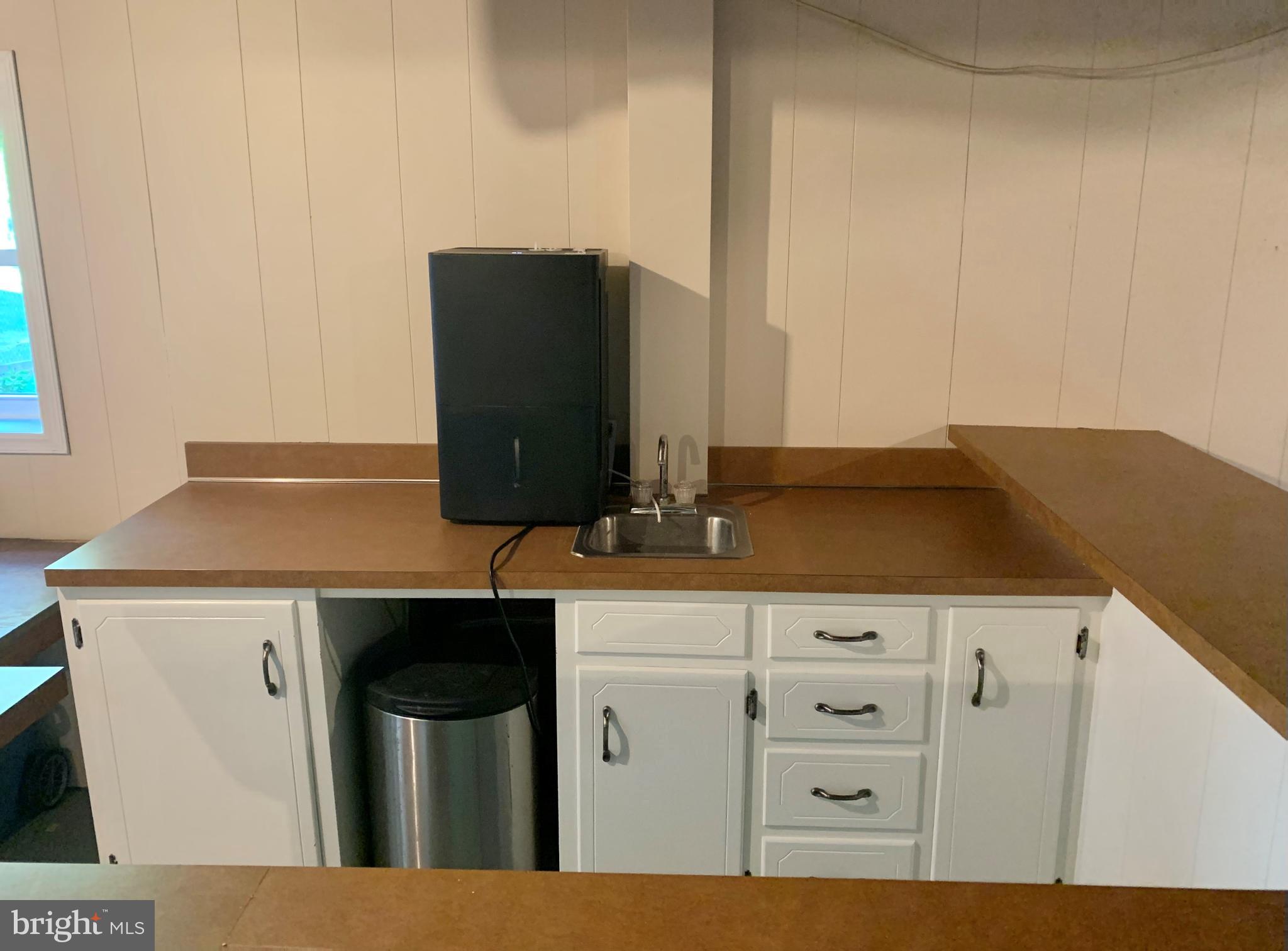 577 Hi View Drive Lititz, PA 17543 - Photo 34 of 45 LL Built-in Cabinet Storage