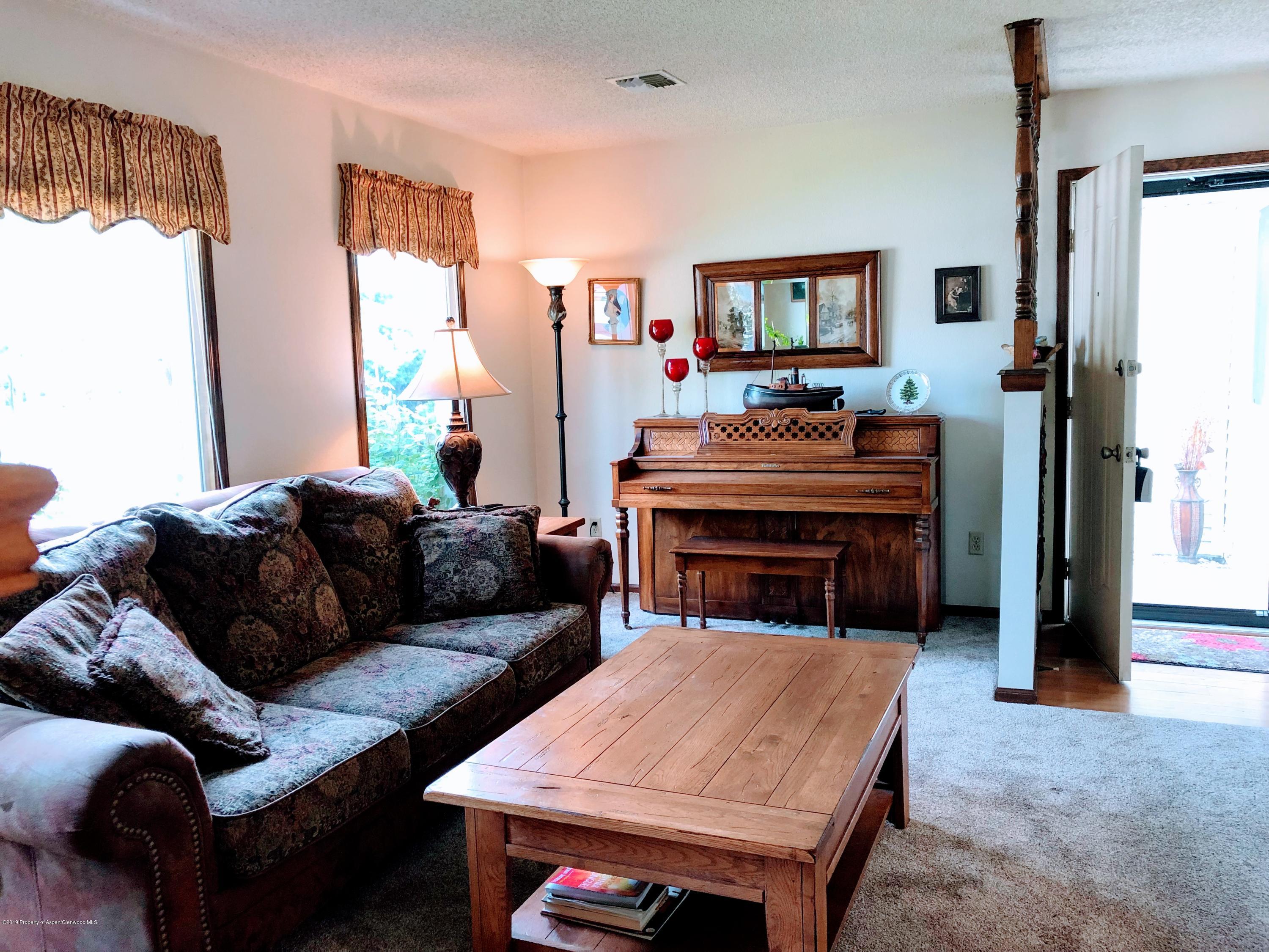 617 Pioneer Road Grand Junction, CO 81504 - Photo 3 of 28 IMG_3567