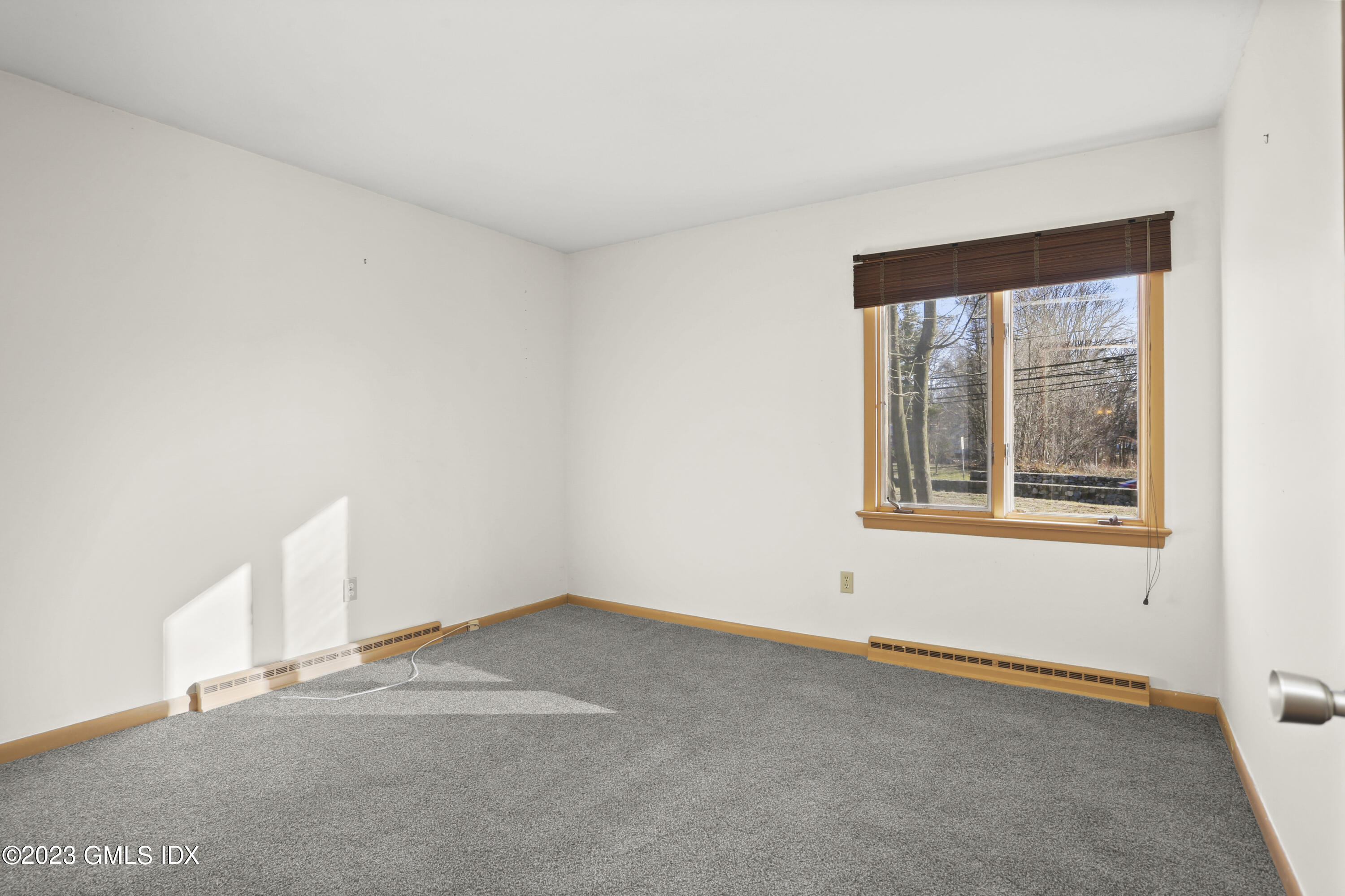 28 Intervale Road Stamford, CT 06905 - Photo 13 of 20 an empty room with a window