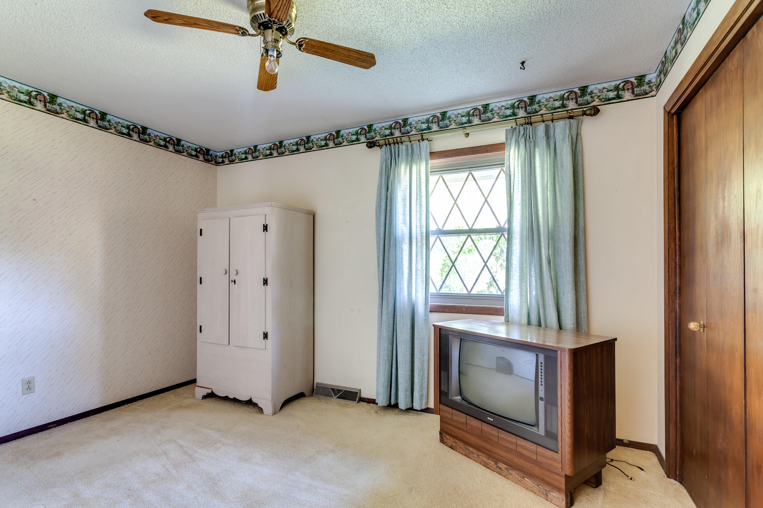 6128 Ridgeview Road Knoxville, TN 37918 - Photo 17 of 28 016210929-1-6128RidgeviewRdKnoxvilleTN-S