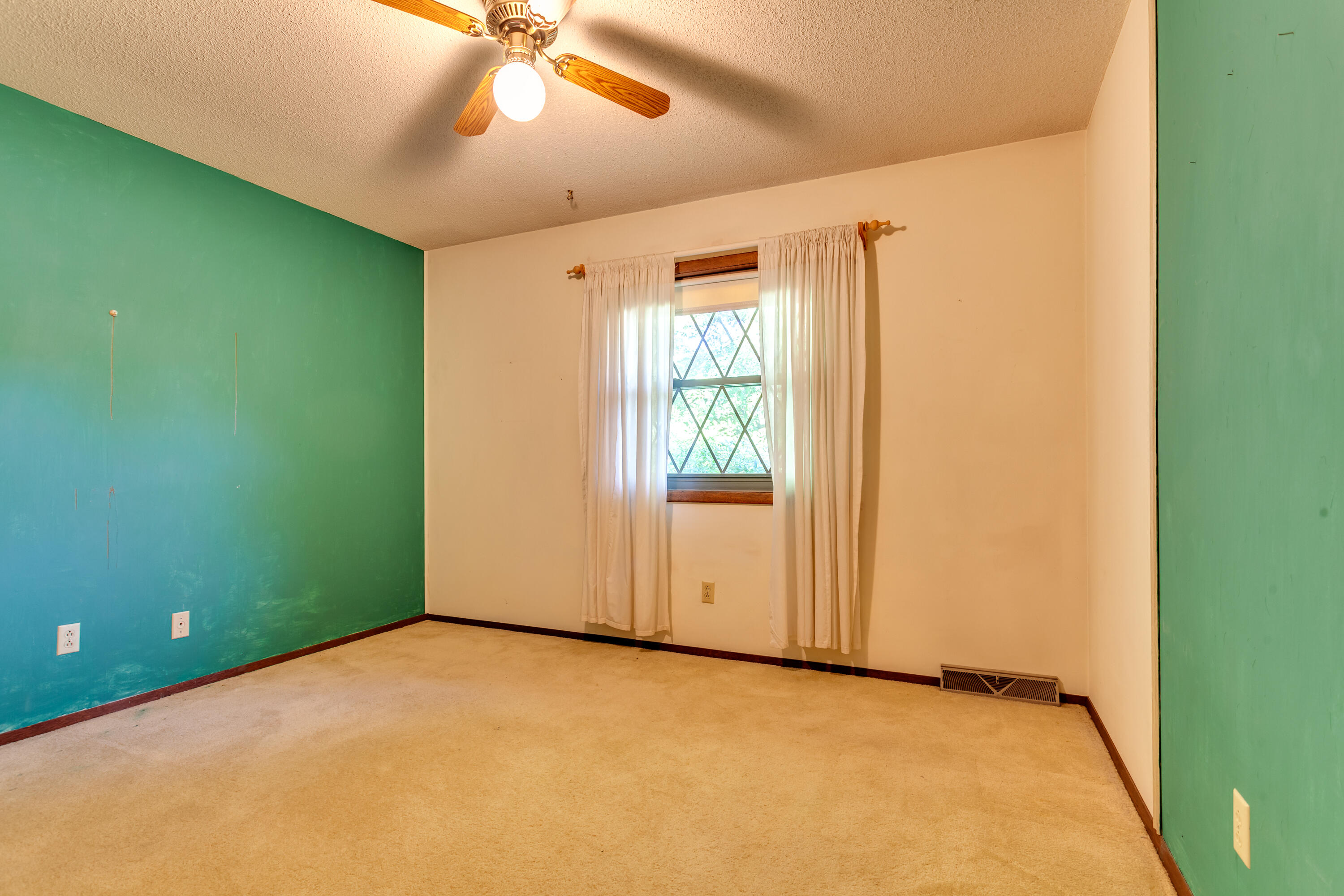 6128 Ridgeview Road Knoxville, TN 37918 - Photo 21 of 28 023210929-1-6128RidgeviewRdKnoxvilleTN-S