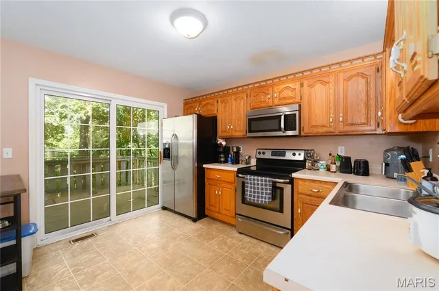 $239,900 | 16475 Hardwood Lane, St. Robert, MO 65584