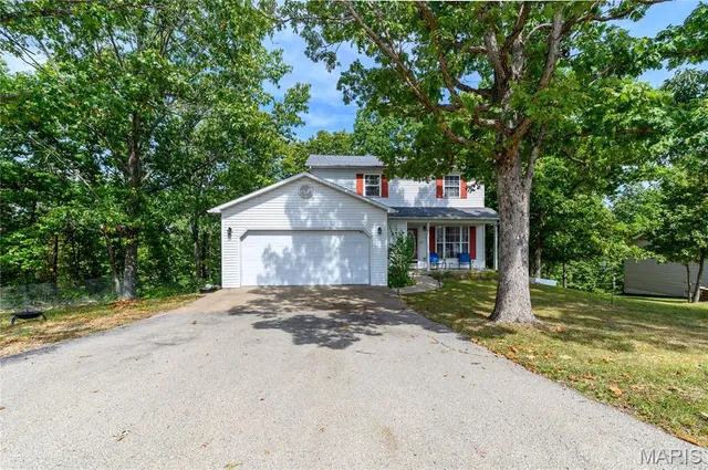 $239,900 | 16475 Hardwood Lane, St. Robert, MO 65584