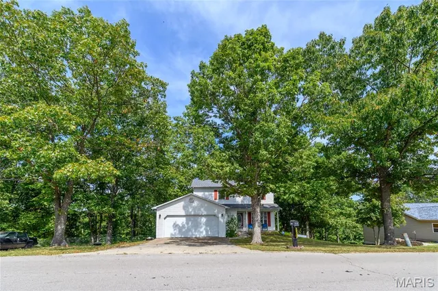 $239,900 | 16475 Hardwood Lane, St. Robert, MO 65584