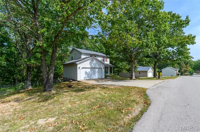 $239,900 | 16475 Hardwood Lane, St. Robert, MO 65584