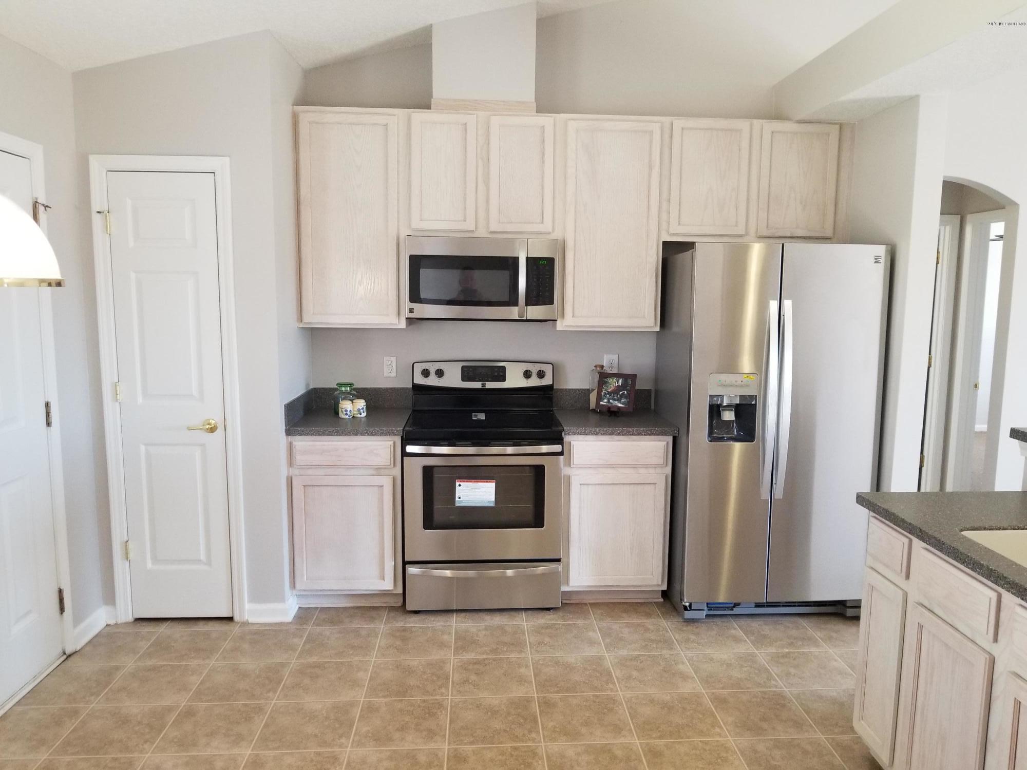 6846 Crystal River Road Jacksonville, FL 32219 - Photo 3 of 21 20180315_152935