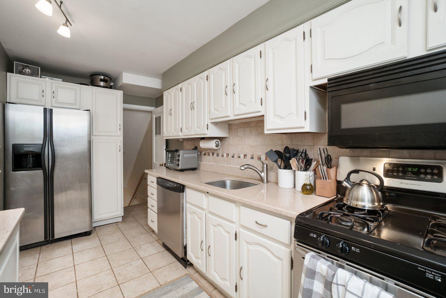 1645 Aberdeen Road Towson, MD 21286 - Photo 13 of 32