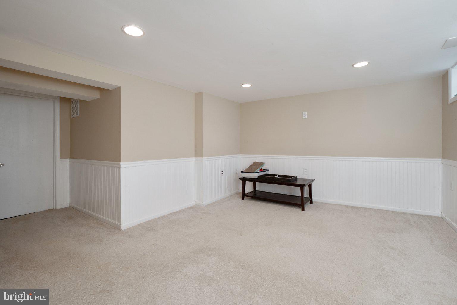1645 Aberdeen Road Towson, MD 21286 - Photo 19 of 32