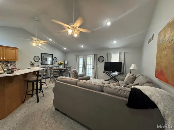 $294,900 | 1110 State Hwy AD, Unit A & B, Dexter, MO 63841
