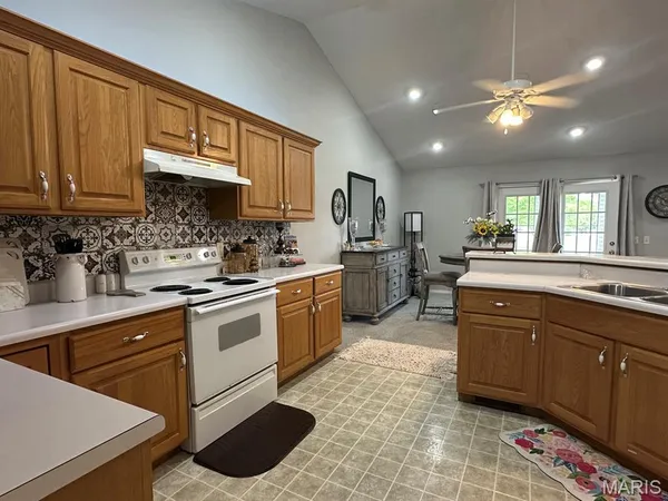 $294,900 | 1110 State Hwy AD, Unit A & B, Dexter, MO 63841