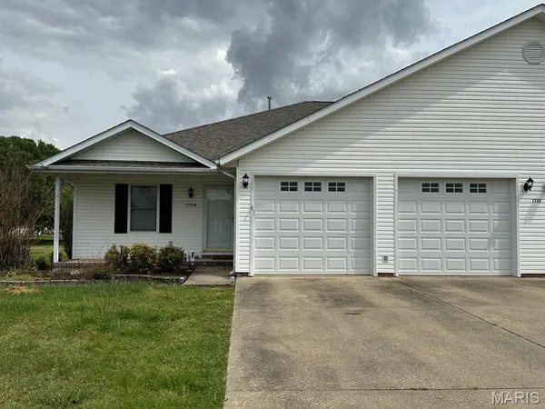 $294,900 | 1110 State Hwy AD, Unit A & B, Dexter, MO 63841