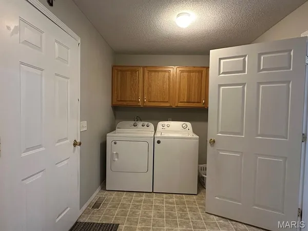 $294,900 | 1110 State Hwy AD, Unit A & B, Dexter, MO 63841