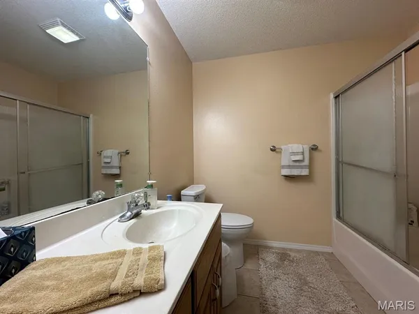 $294,900 | 1110 State Hwy AD, Unit A & B, Dexter, MO 63841