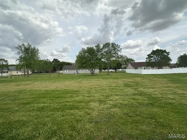 $294,900 | 1110 State Hwy AD, Unit A & B, Dexter, MO 63841
