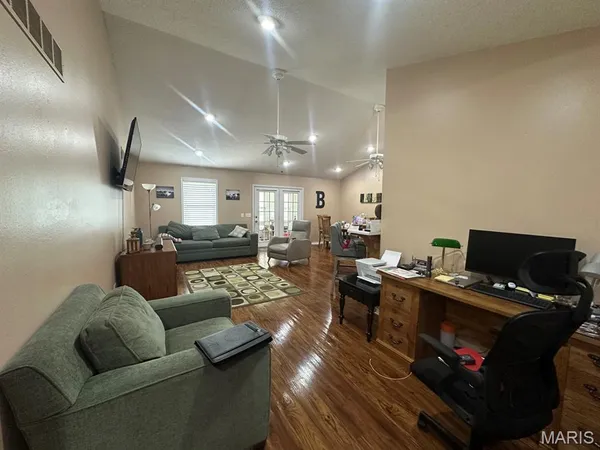 $294,900 | 1110 State Hwy AD, Unit A & B, Dexter, MO 63841
