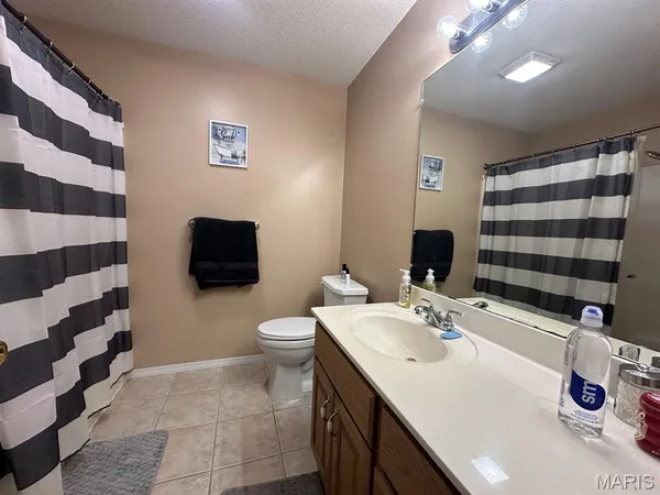 $294,900 | 1110 State Hwy AD, Unit A & B, Dexter, MO 63841