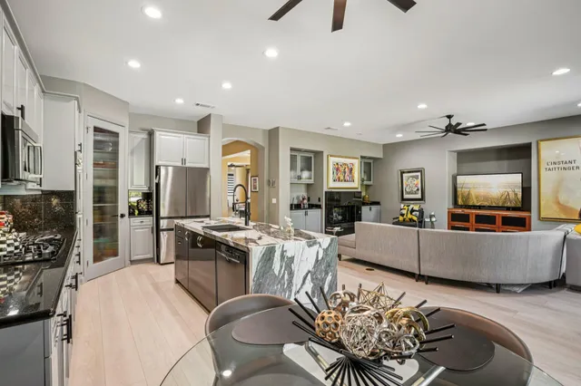 $889,999 | 74080 Portola Pointe Lane, Palm Desert, CA 92211