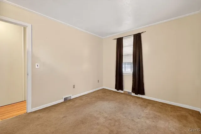 $129,900 | 250 Ferndale Drive, Unit 52, Syracuse, NY 13205