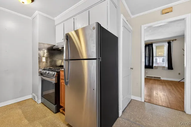 $129,900 | 250 Ferndale Drive, Unit 52, Syracuse, NY 13205