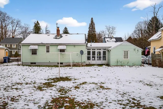 $129,900 | 250 Ferndale Drive, Unit 52, Syracuse, NY 13205