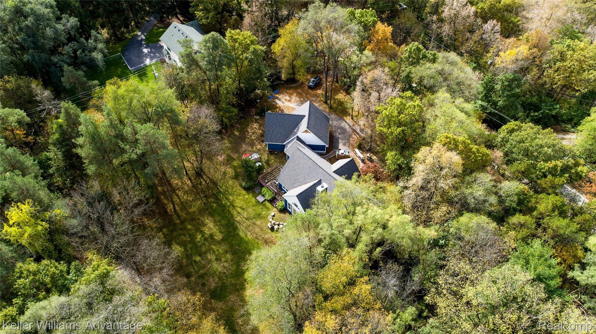 5403 Pleasant Valley Road Brighton, MI 48114 - Photo 18 of 24 PleasantValleyRd_5403_Drone 4.jpg
