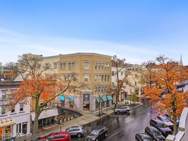 $3,250 | 169 Greenwich Avenue, Unit FRONT, Greenwich, CT 06830