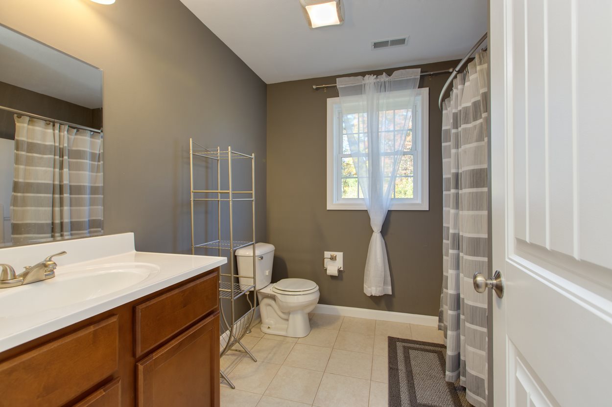 39 Hilbren Road Weare, NH 03281 - Photo 24 of 34
