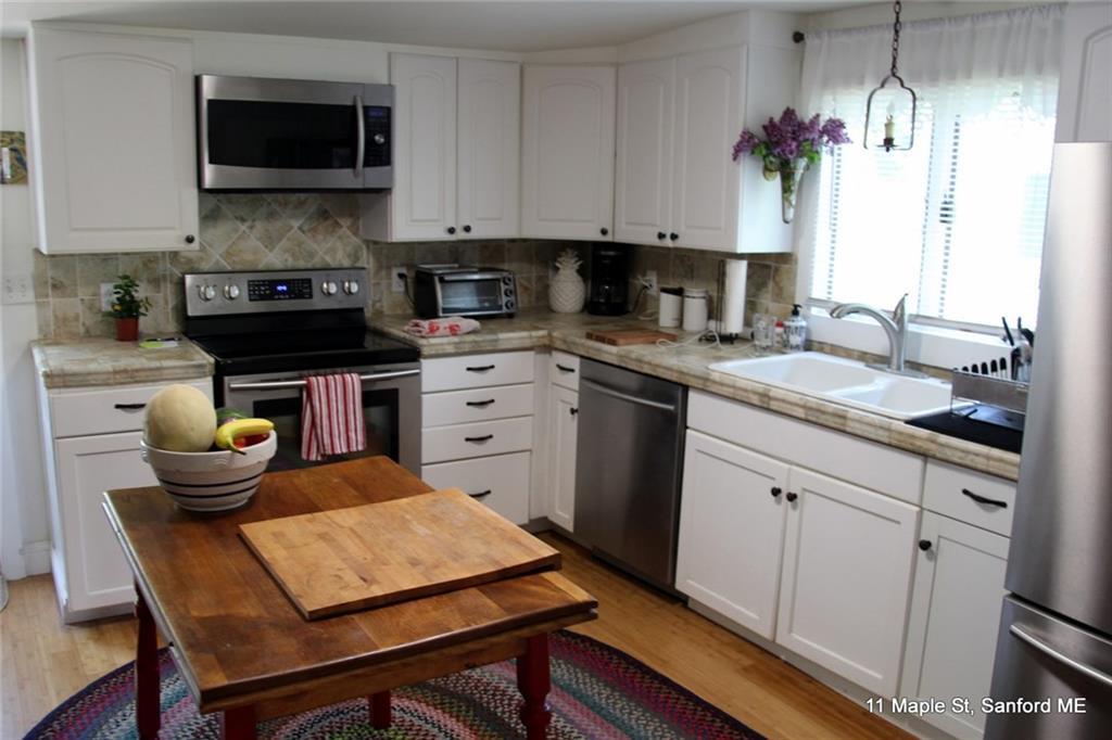 95 Alfred Road Kennebunk, ME 04043 - Photo 6 of 21 Photo