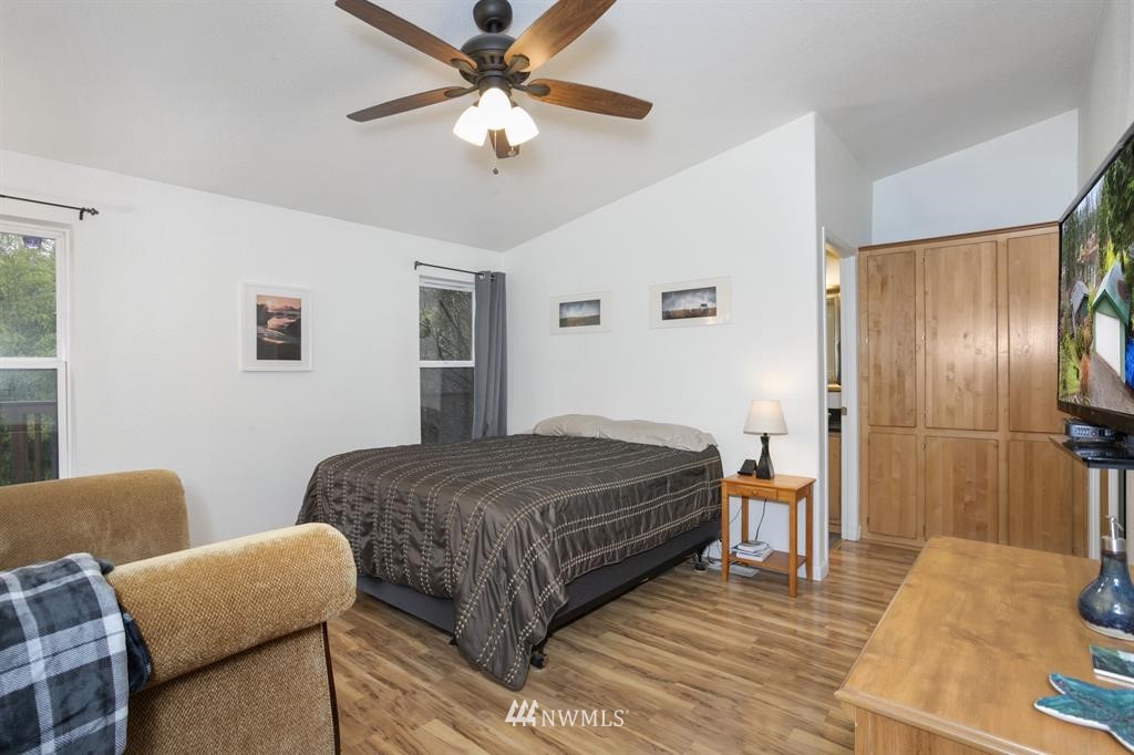9986 Fairview Lake Road Southwest Port Orchard, WA 98367 - Photo 16 of 30 Gallery Image 16